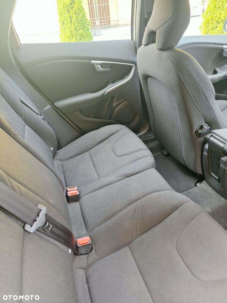 Volvo V40 Cross Country D2 Geartronic Kinetic - 30