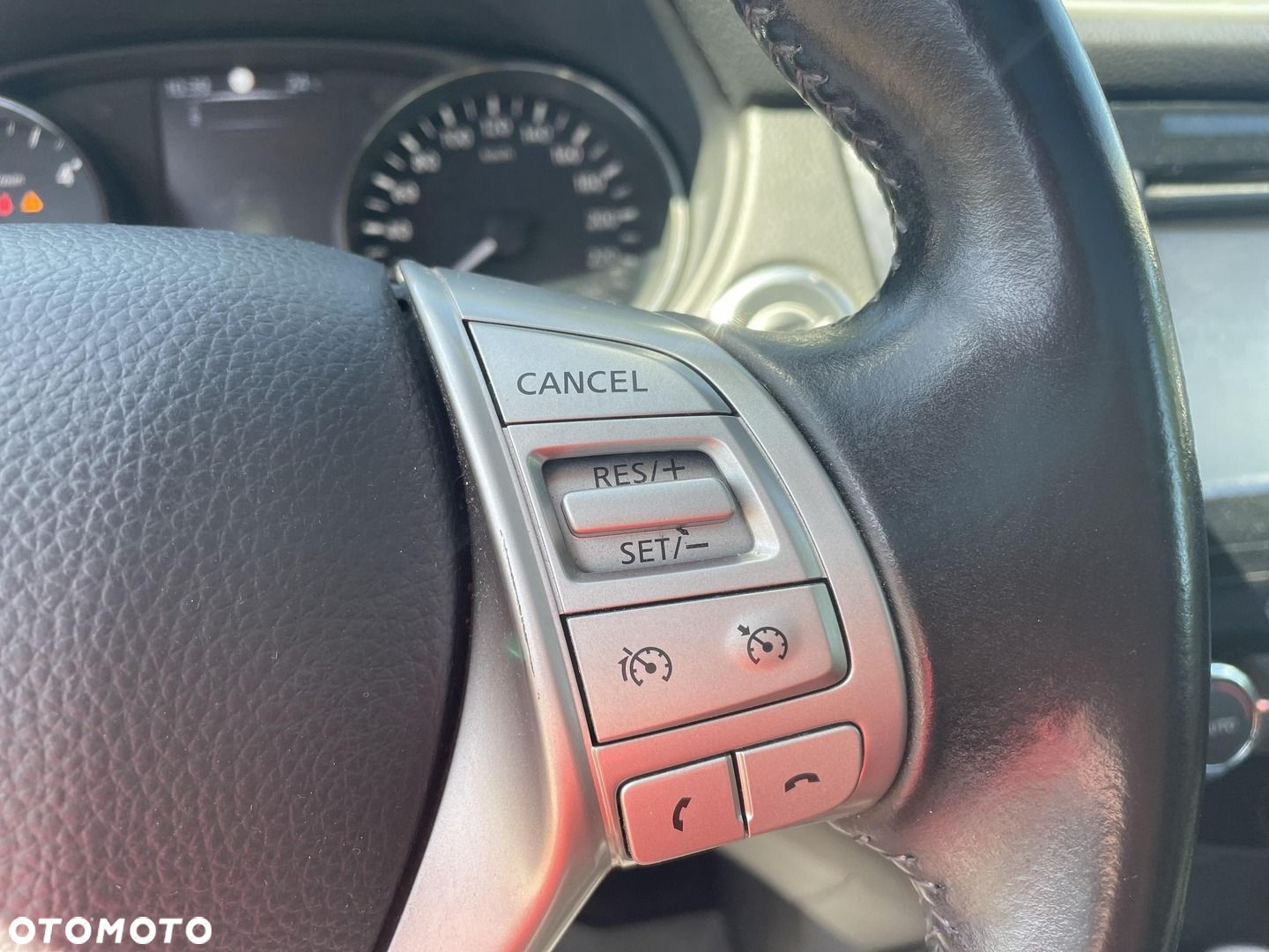 Nissan Qashqai 1.6 DCi 4x4 N-Connecta EU6 - 17