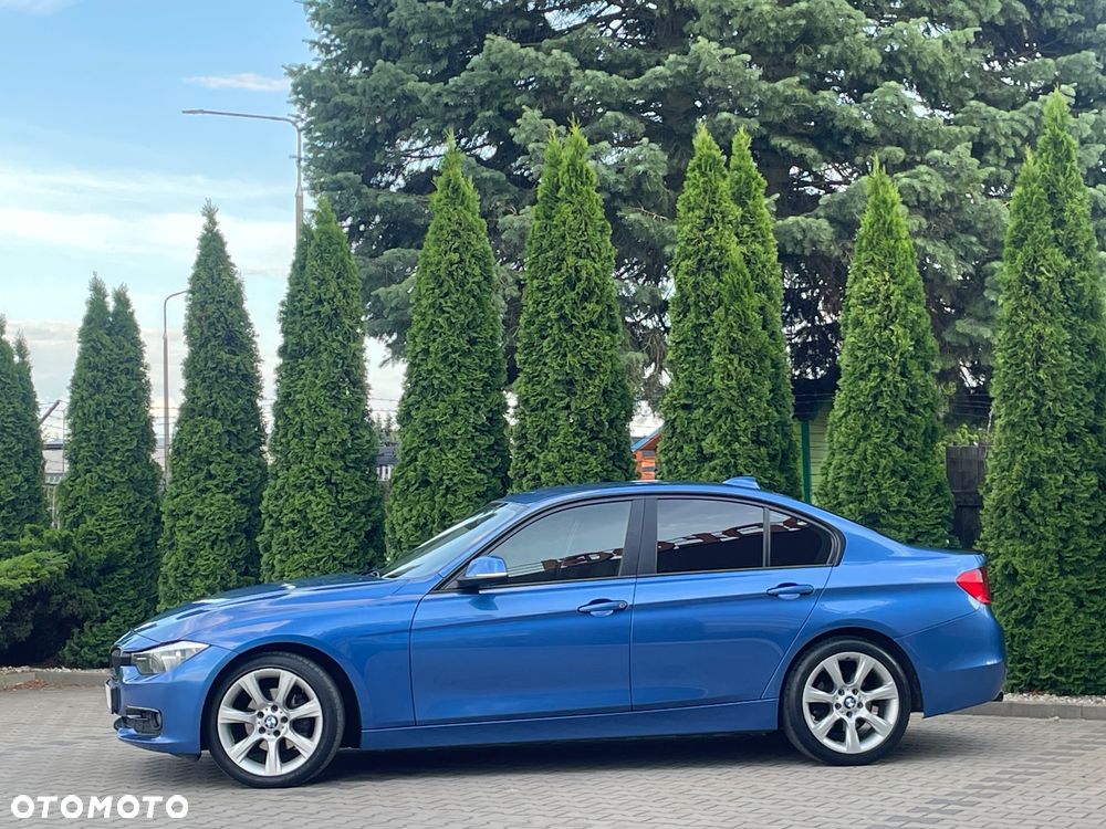 BMW Seria 3 320d Efficient Dynamics Luxury Line Purity sport - 12