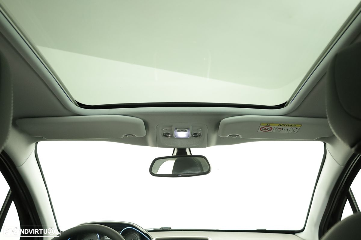 Peugeot 2008 1.2 PureTech Allure - 22