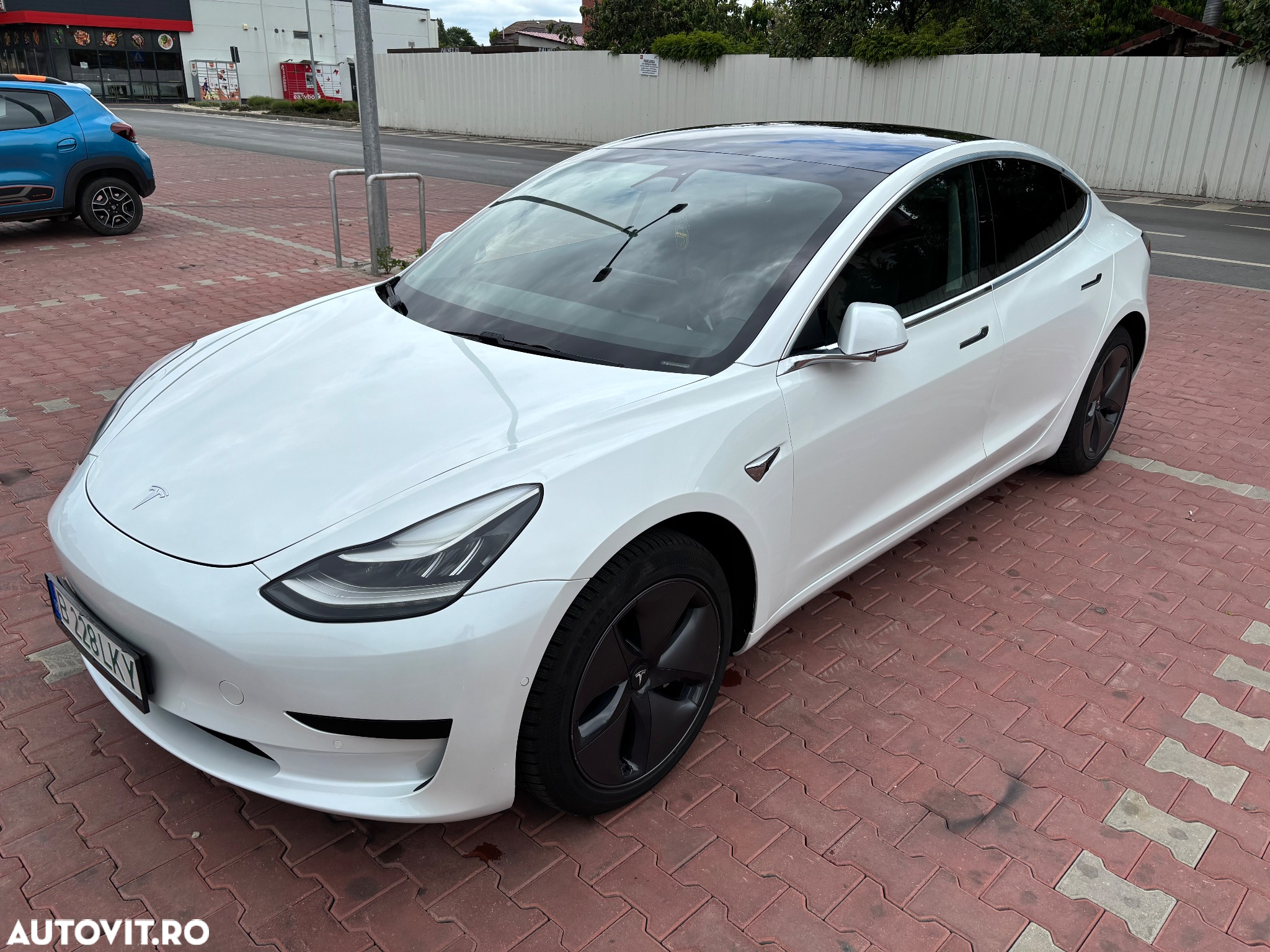 Tesla Model 3 - 15