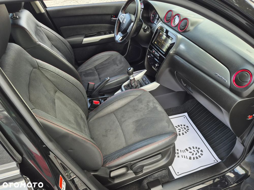 Suzuki Vitara 1.4 Boosterjet Allgrip Comfort+ - 35