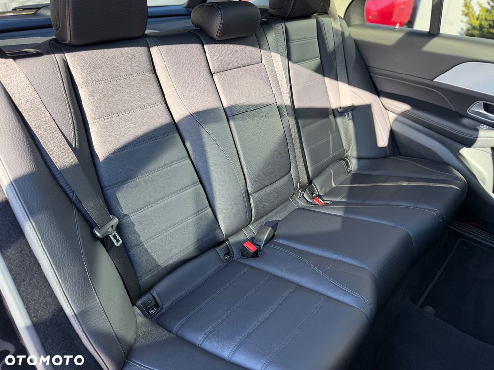 Mercedes-Benz GLE 300 d 4Matic 9G-TRONIC AMG Line - 22