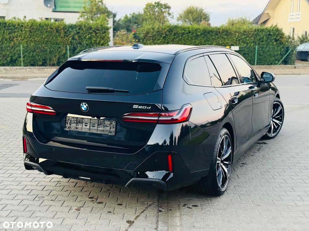BMW Seria 5 520d Touring - 35