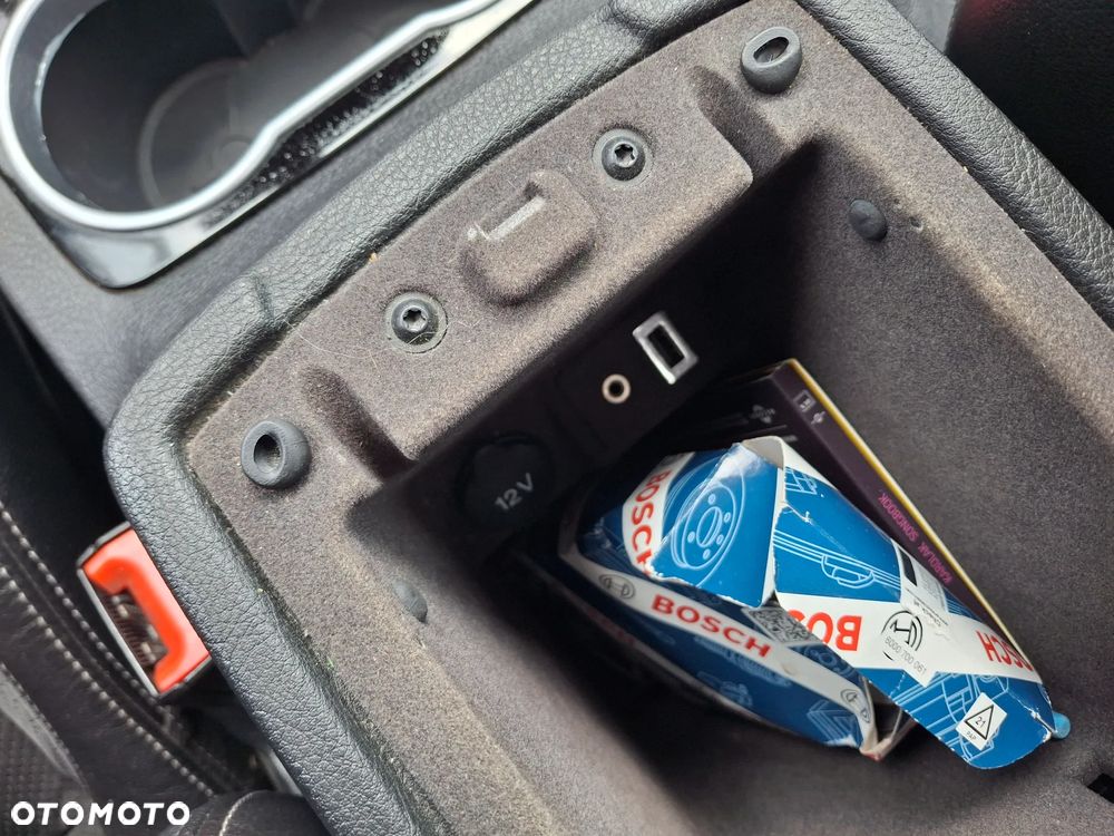 Ford S-Max 2.0 TDCi DPF Titanium X - 16