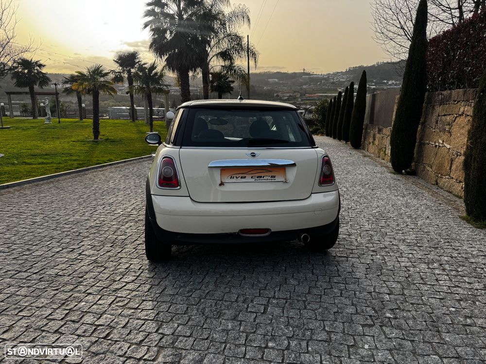 MINI 3 Portas Cooper D - 9