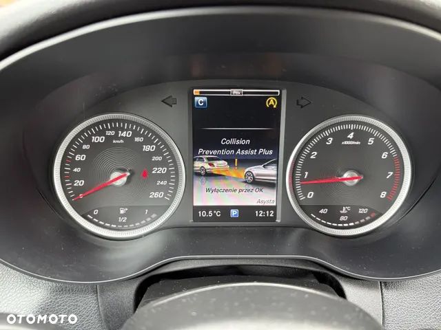 Mercedes-Benz Klasa C 180 (BlueEFFICIENCY) - 29