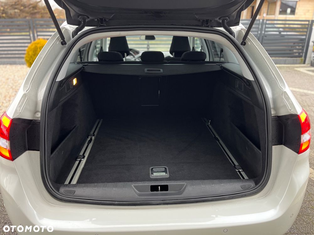 Peugeot 308 BlueHDi 150 Automatik Stop & Start Allure - 35