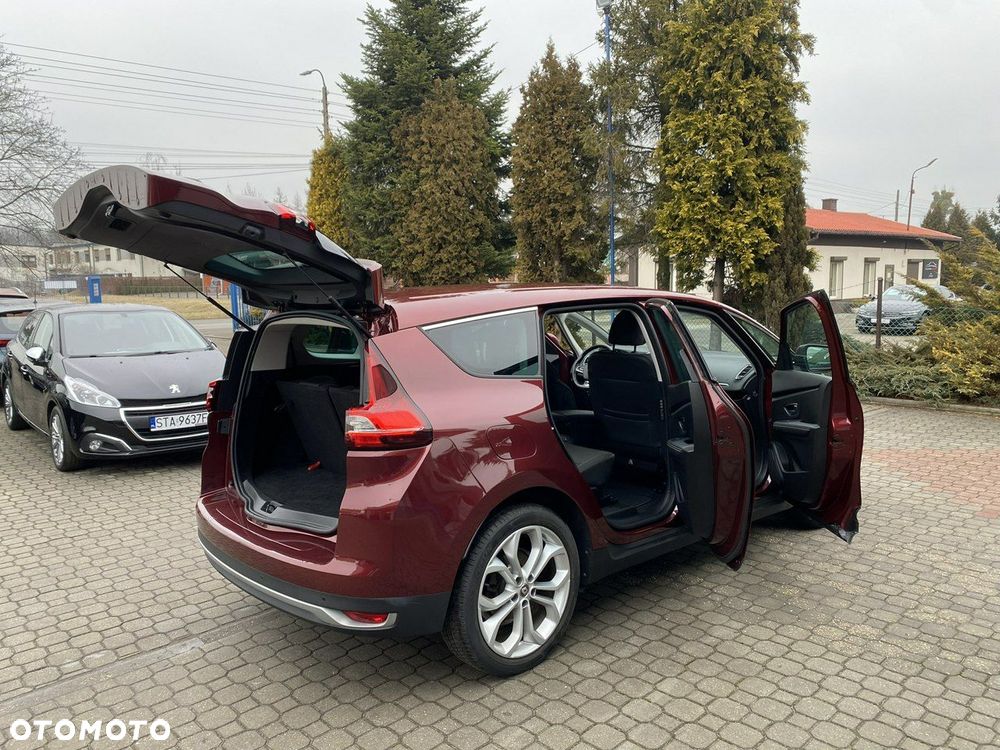 Renault Grand Scenic - 22