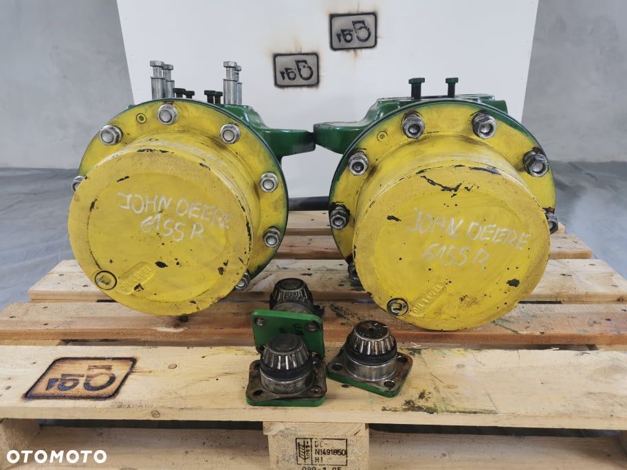 Zwrotnica lewa John Deere 6155 R {Typ 750310} - 7