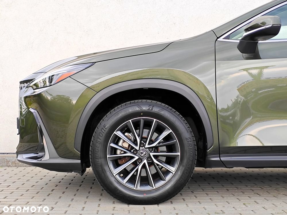Lexus NX 350h Elegance 2WD - 23