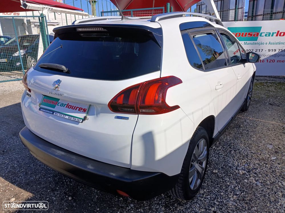 Peugeot 2008 1.2 PureTech Style - 9