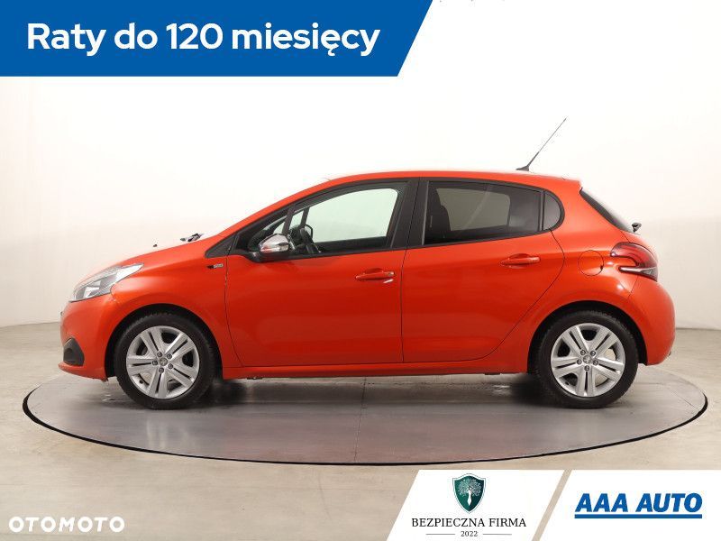 Peugeot 208 - 3