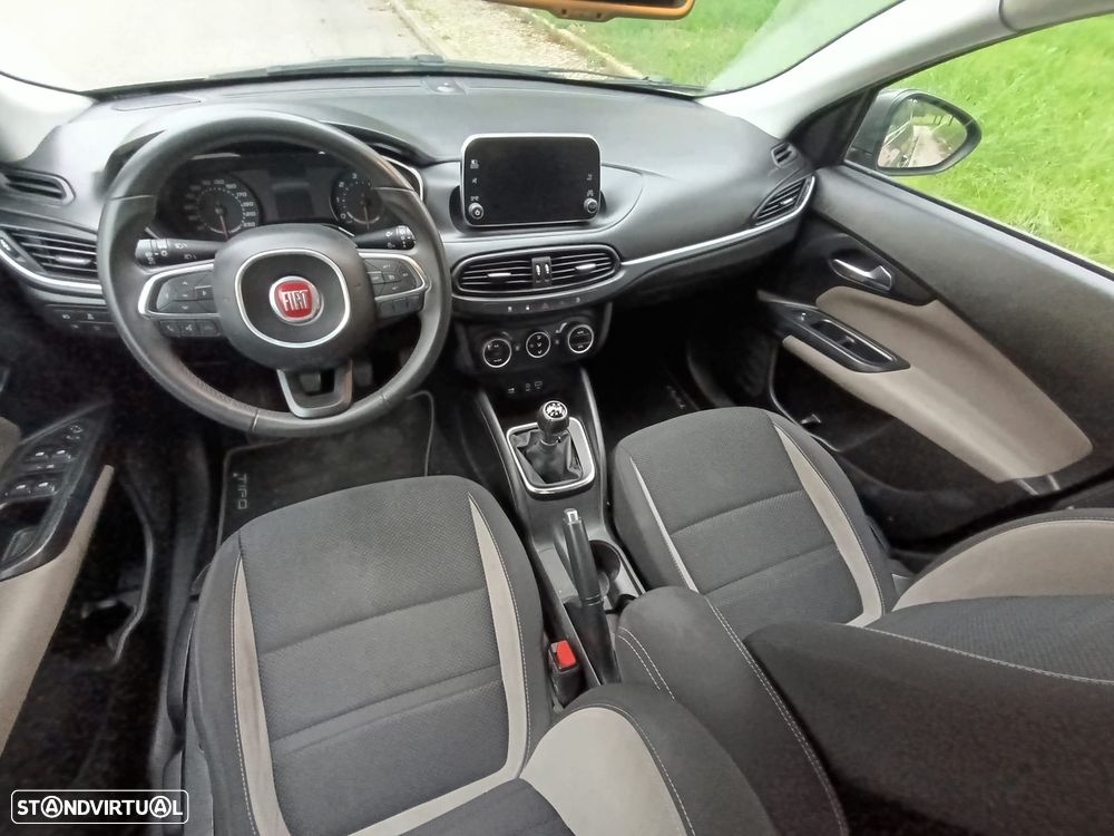 Fiat Tipo - 12