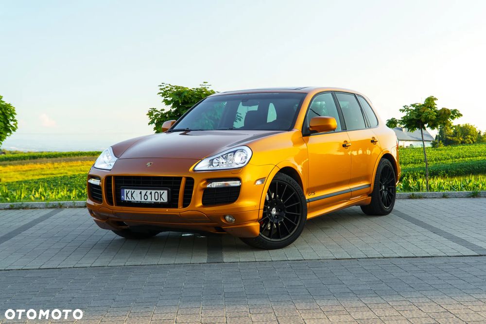 Porsche Cayenne - 2