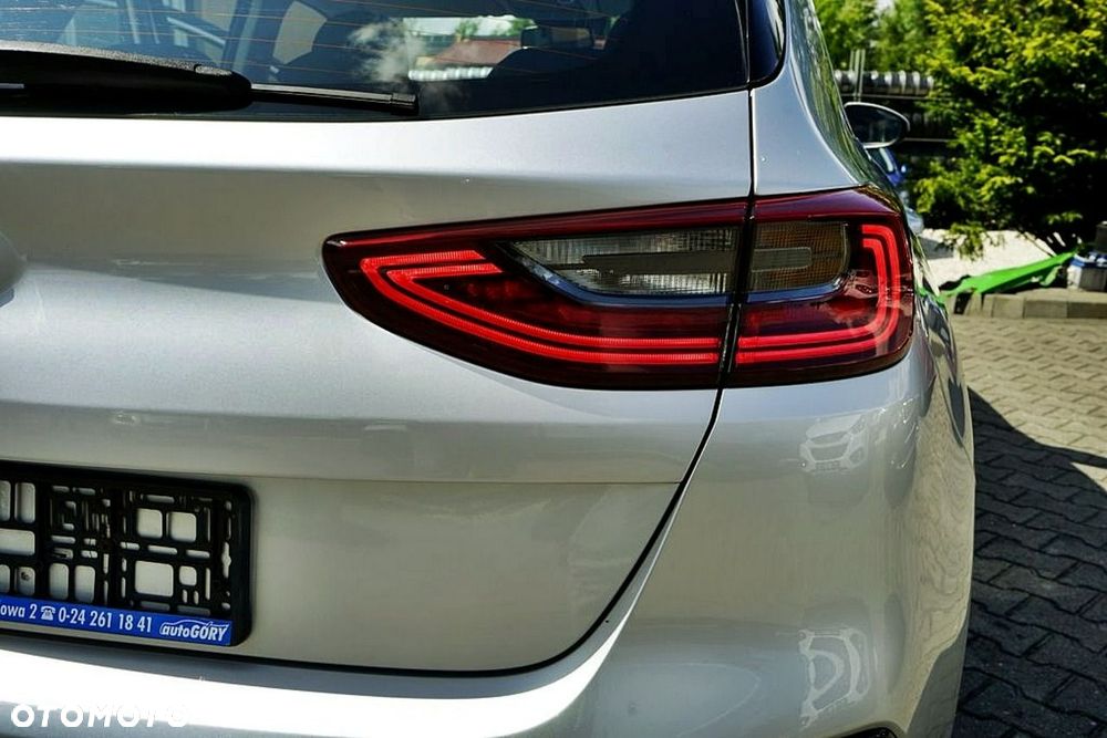 Kia Ceed - 13