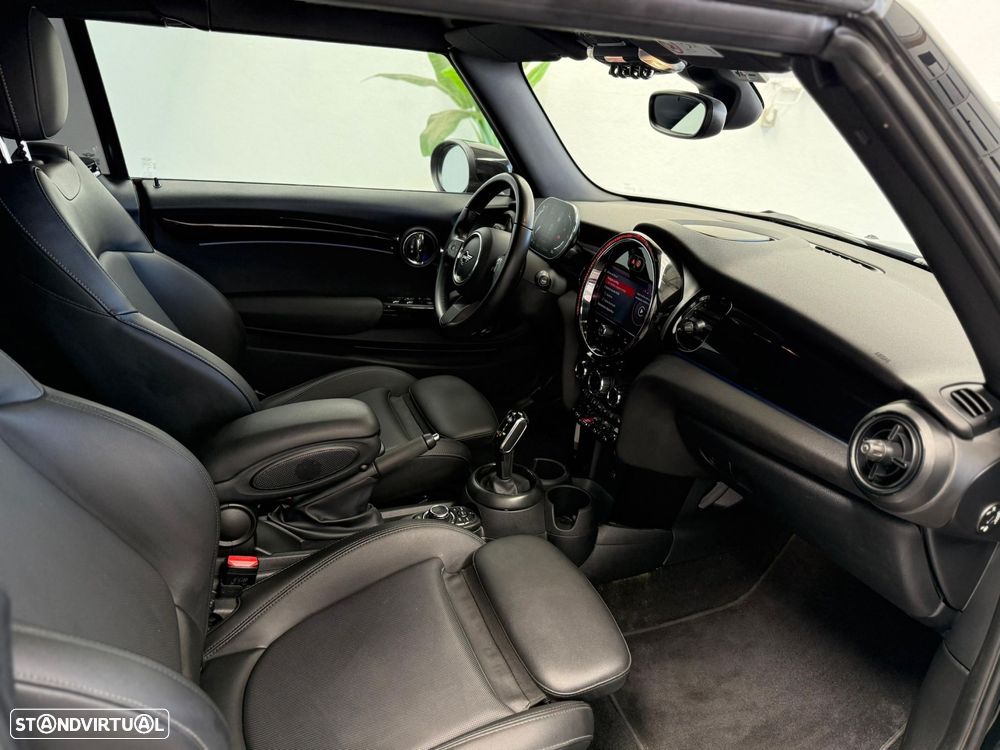 MINI Cabrio Cooper Premium Plus Essential Auto - 18