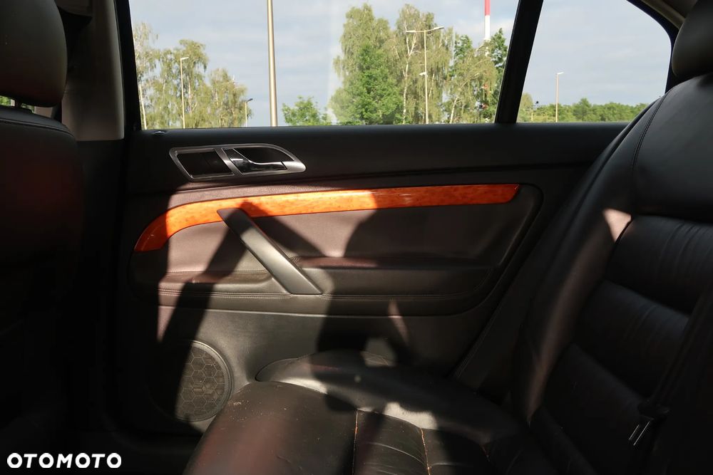 Skoda Superb 1.8T Elegance - 23