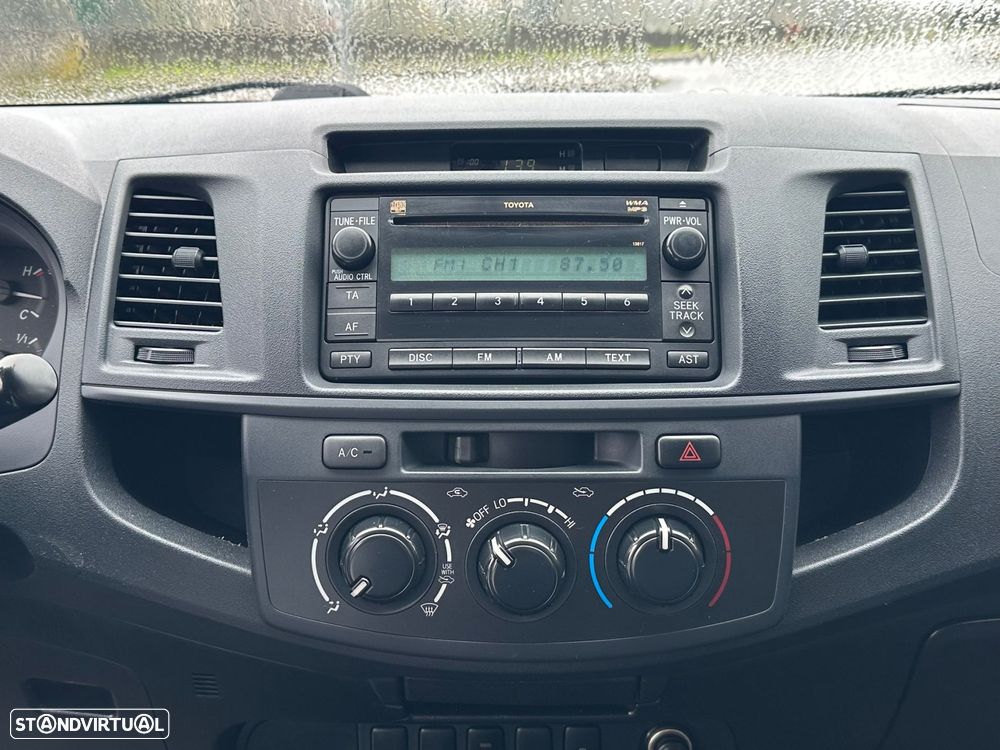 Toyota Hilux 2.5 D-4D 4WD CE CM AC - 9