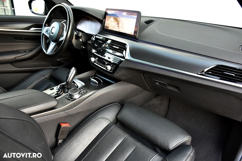 BMW Seria 5 520i AT MHEV - 25