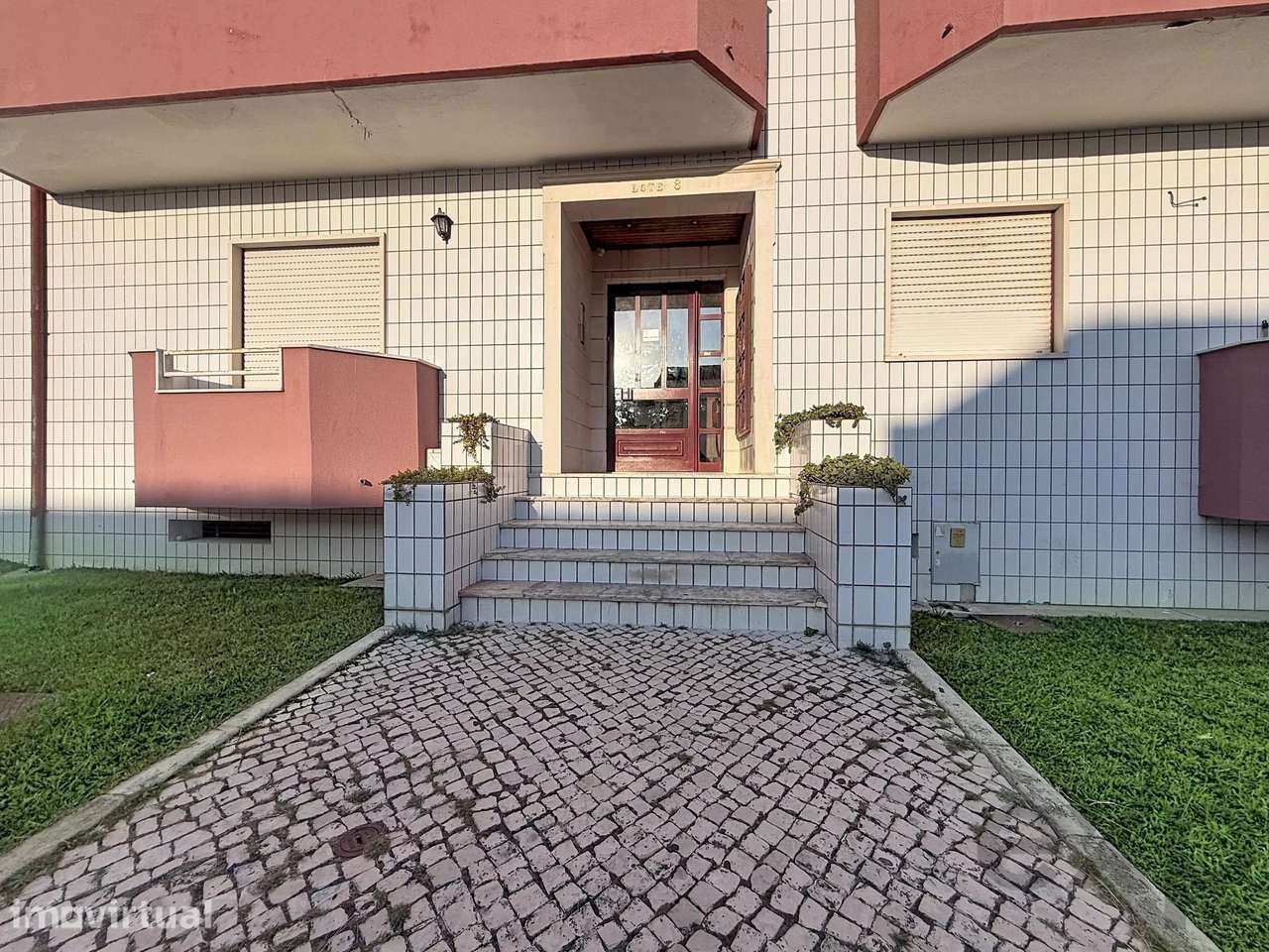 Apartamento T2 Renovado em Vagos - Grande imagem: 3/34