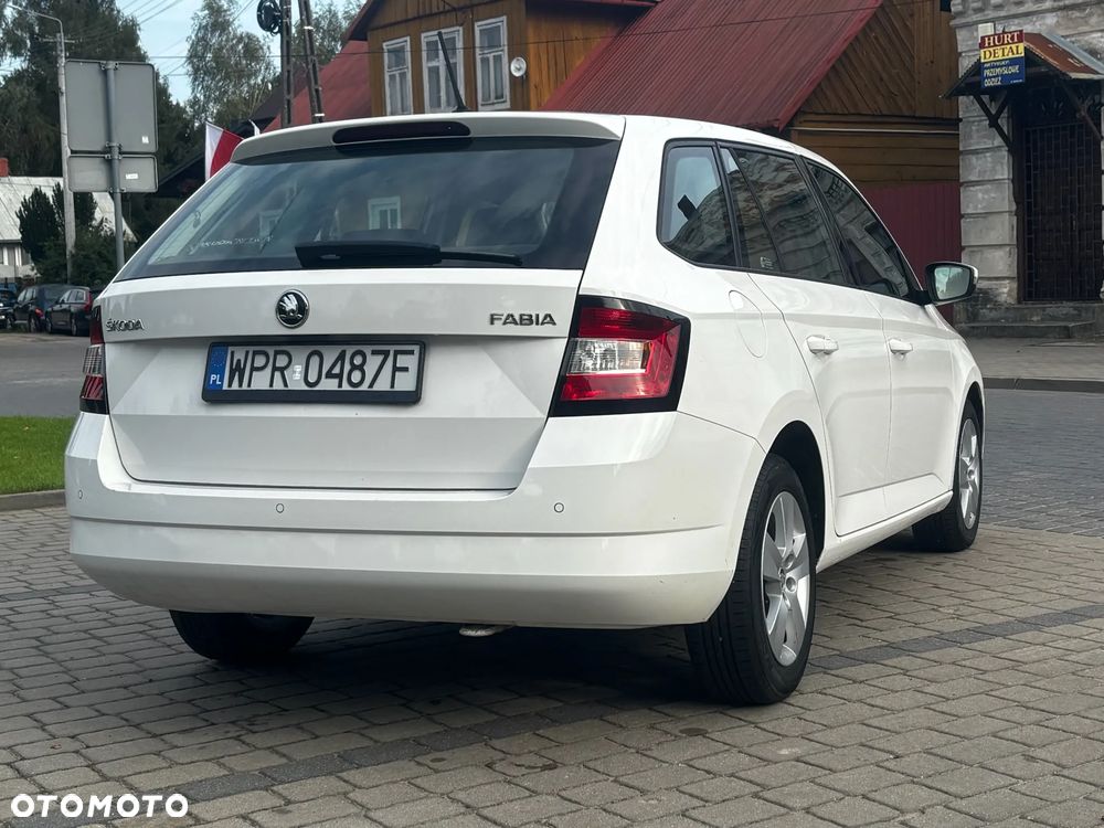 Skoda Fabia 1.0 TSI Ambition - 6