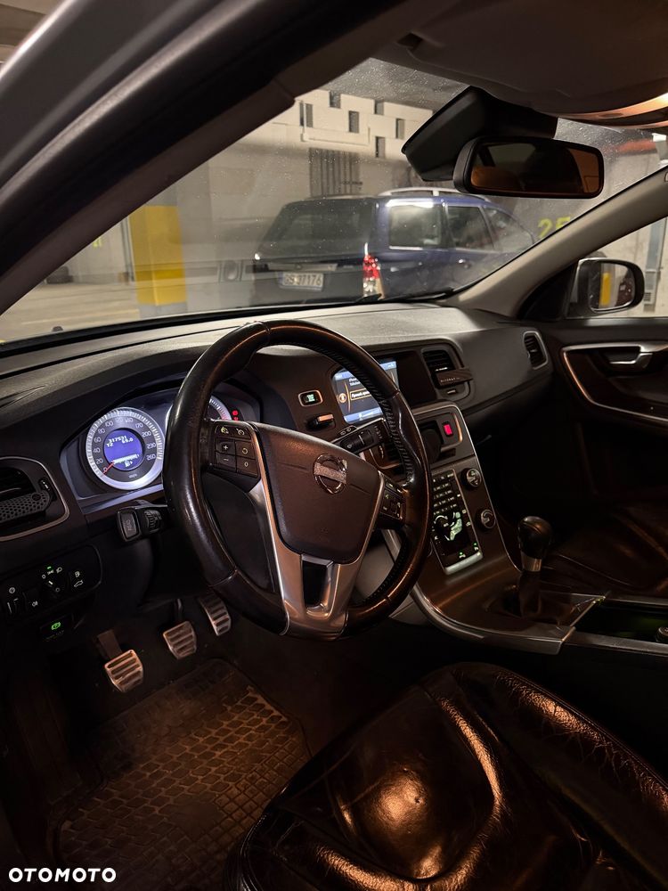 Volvo V60 DRIVe - 8