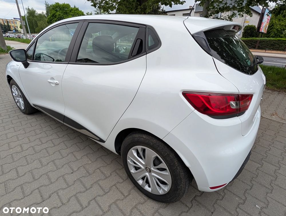 Renault Clio - 13