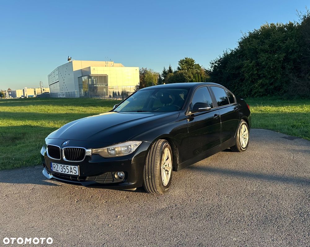 BMW Seria 3 320i Touring xDrive - 7