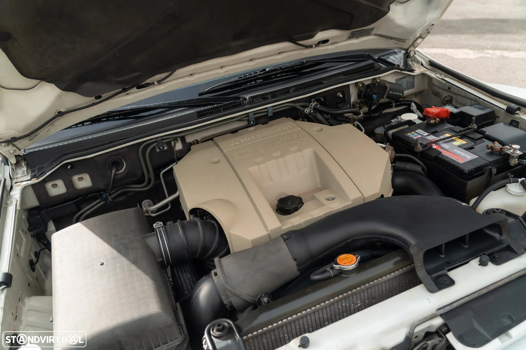 Mitsubishi Pajero 3.2 DI-D GLS ABS+CA - 25