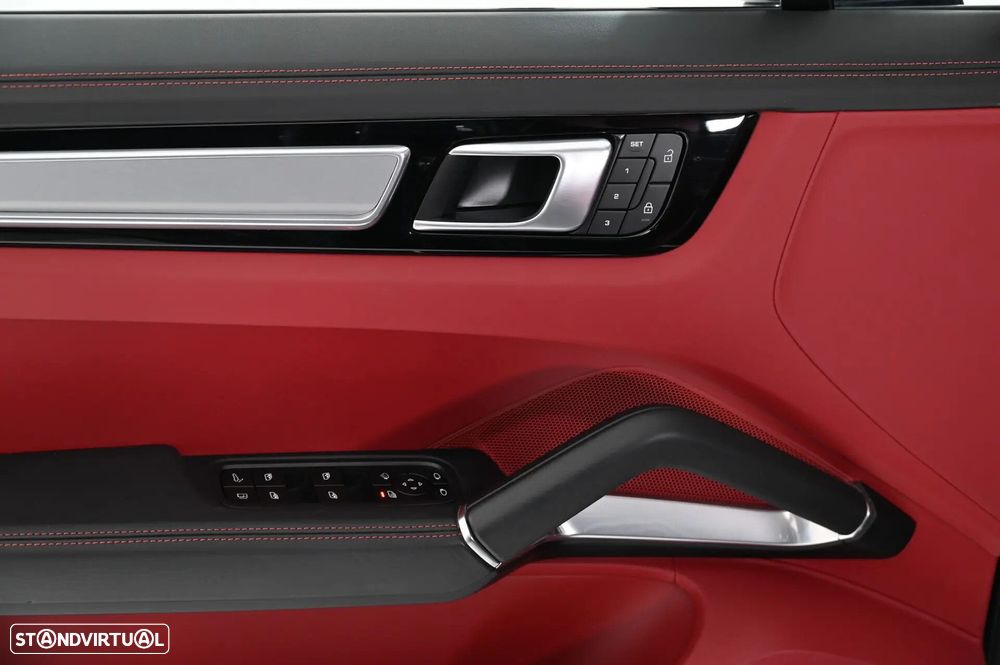 Porsche Cayenne Coupé Turbo S E-Hybrid - 16