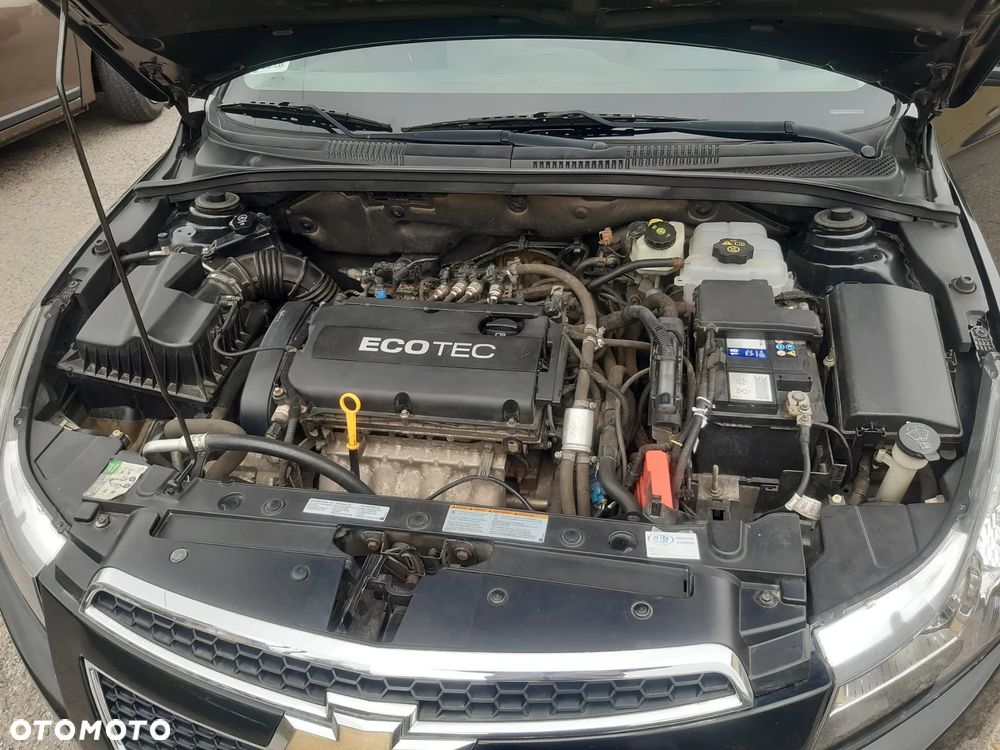 Chevrolet Cruze 1.6 Base - 3