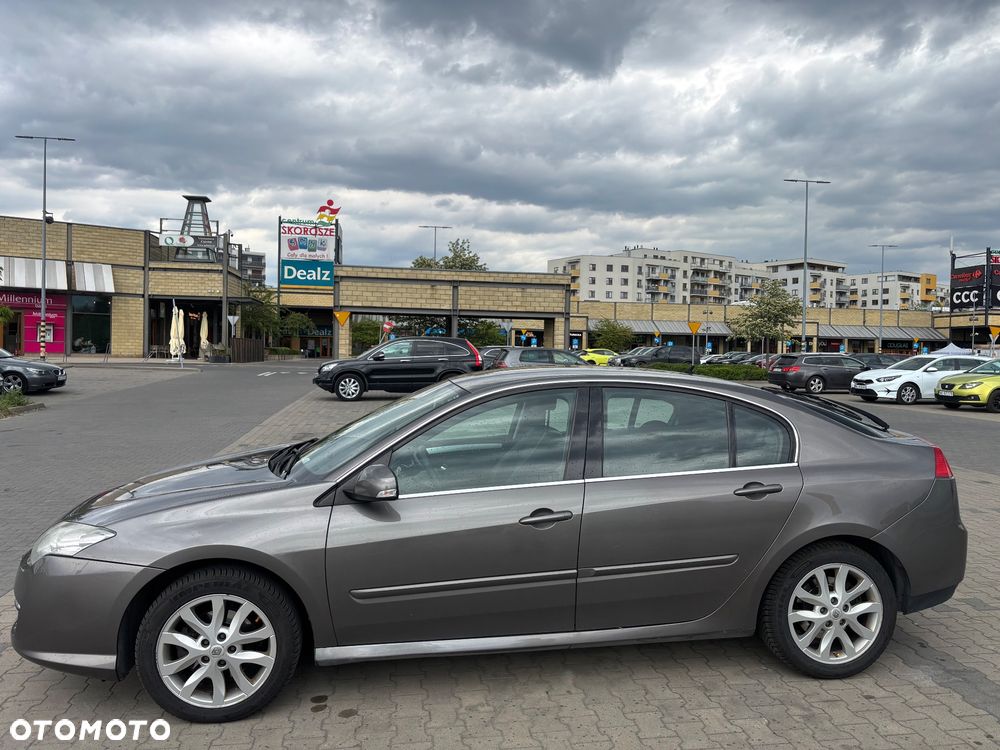 Renault Laguna ENERGY dCi 130 FAP Start & Stop Paris - 9