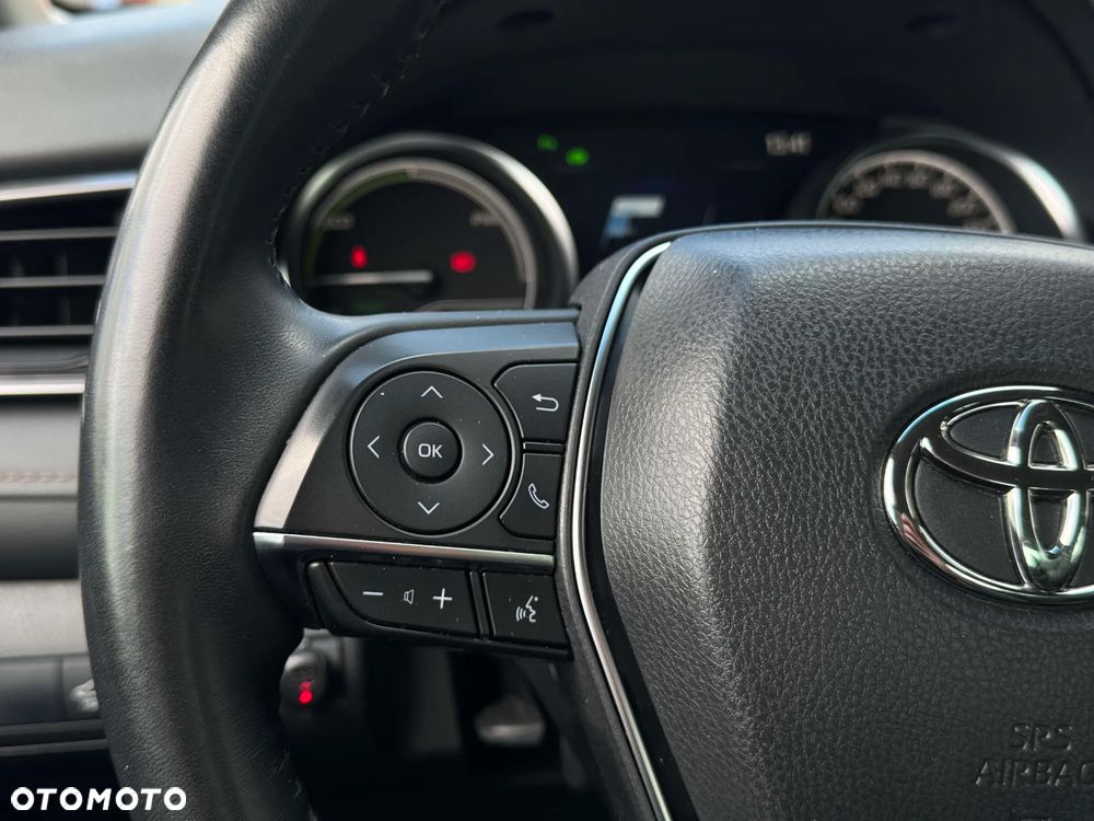 Toyota Camry 2.5 Hybrid Comfort CVT - 23