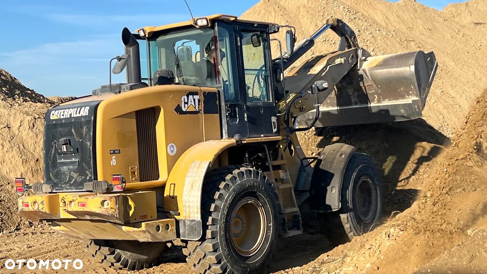 Caterpillar 2011r Ładowarka CAT 930H - 2