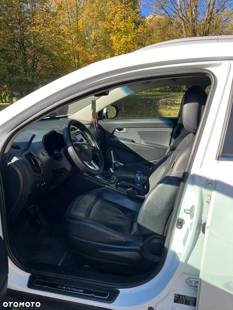 Kia Sportage 2012 photo 2