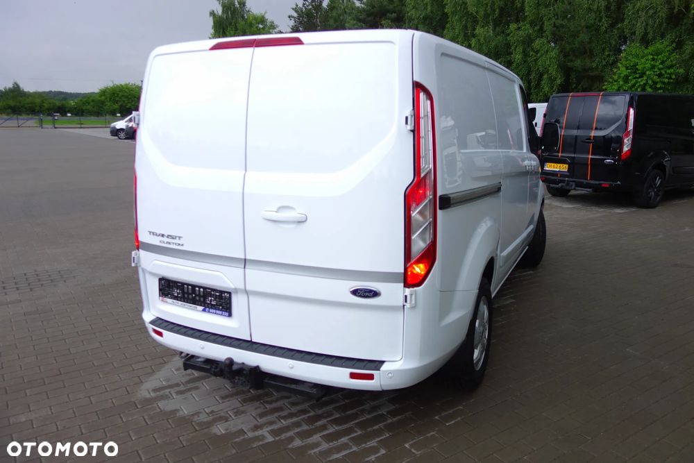 Ford Transit Custom Automat  2.0 Ecoblue 170 KM Limited L1H1 Klima Webasto - 3