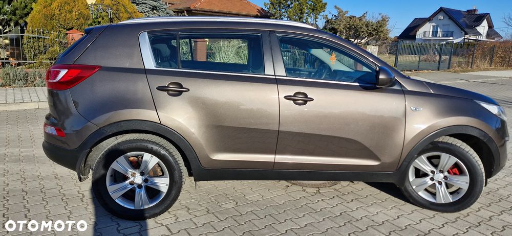 Kia Sportage 1.7 CRDI 2WD ISG Attract - 11