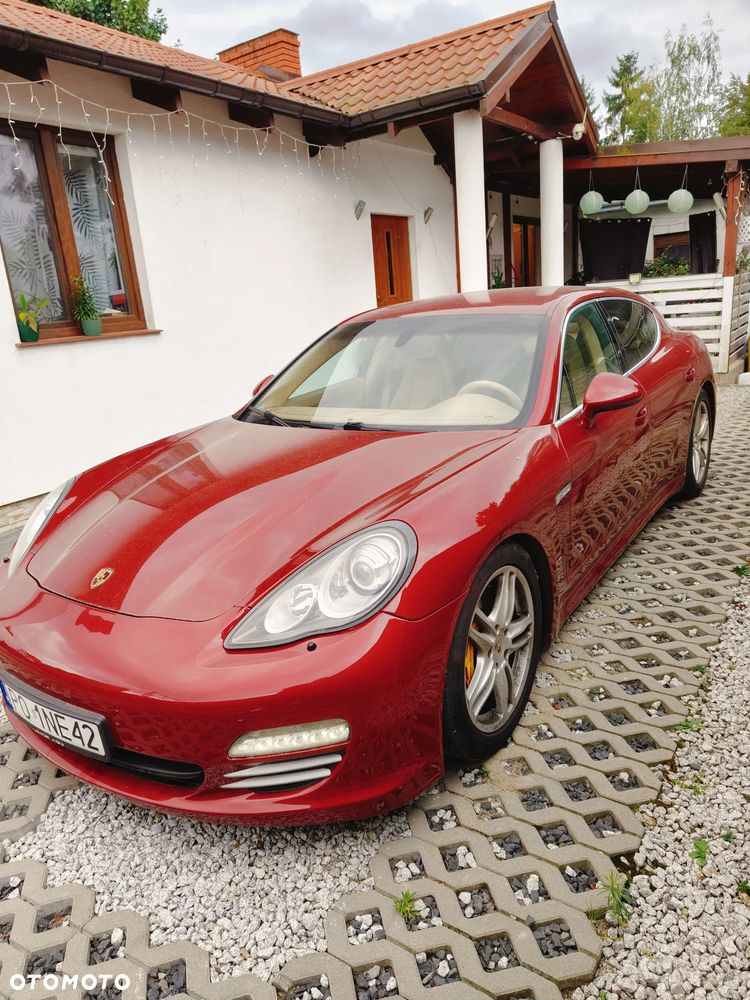 Porsche Panamera 4S - 1