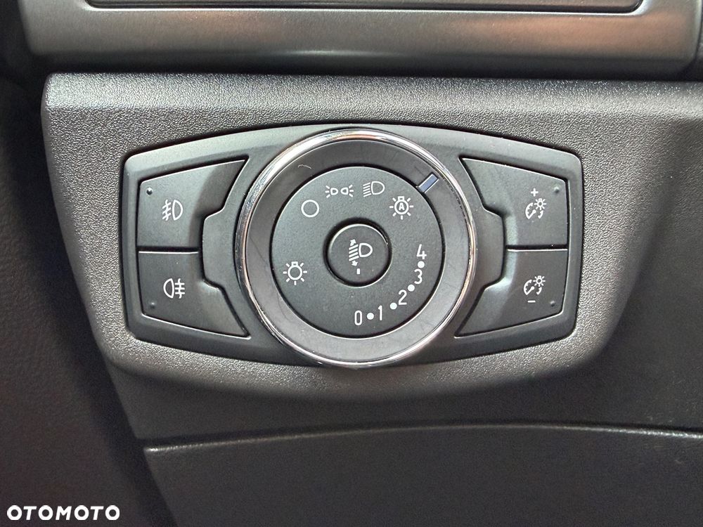 Ford Mondeo SW 1.5 EcoBoost S&S Titanium - 24