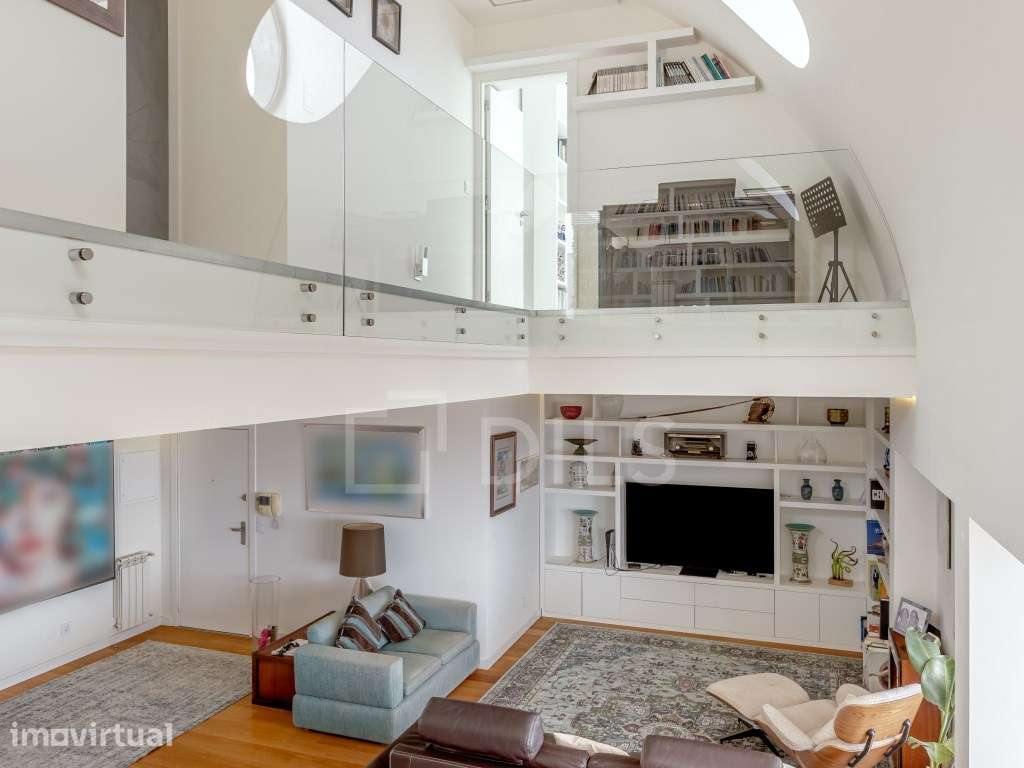 Apartamento T6 Duplex com terraços e estacionamento, com vista fron... - Grande imagem: 5/55