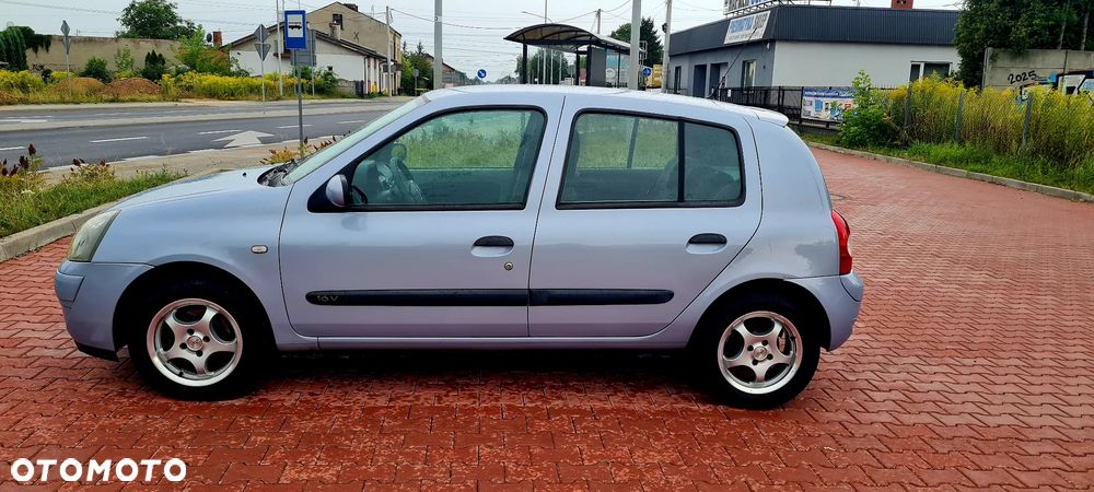 Renault Clio 1.2 16V Confort Dynamique - 11