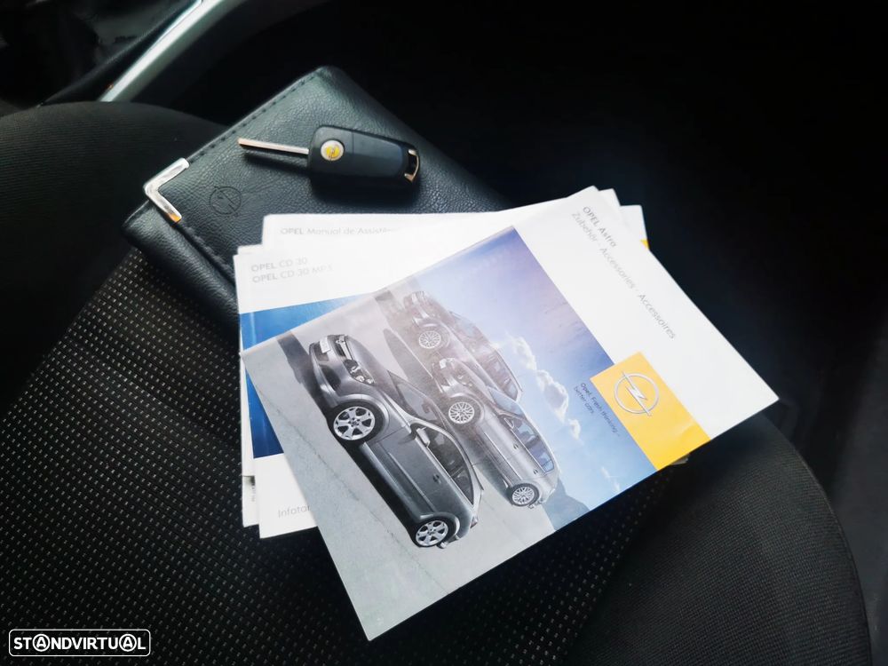 Opel Astra GTC 1.3 CDTI - 22