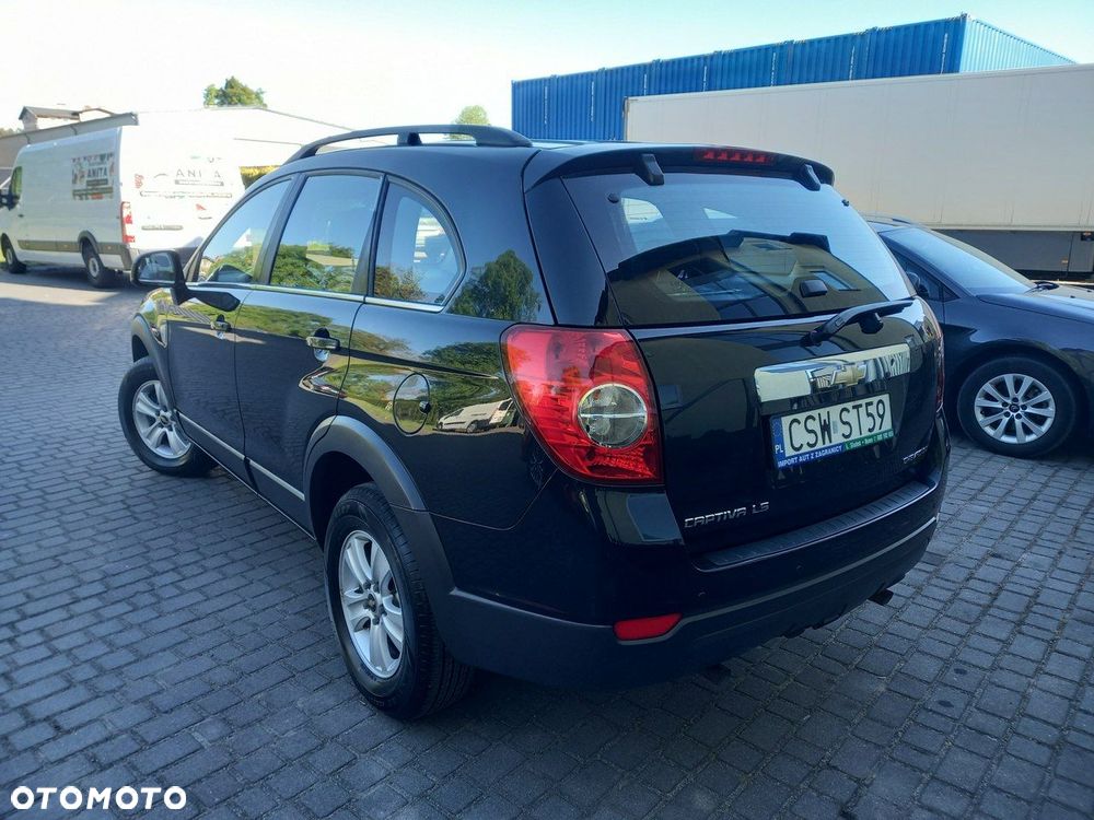Chevrolet Captiva 2.0 d LS 5os - 8