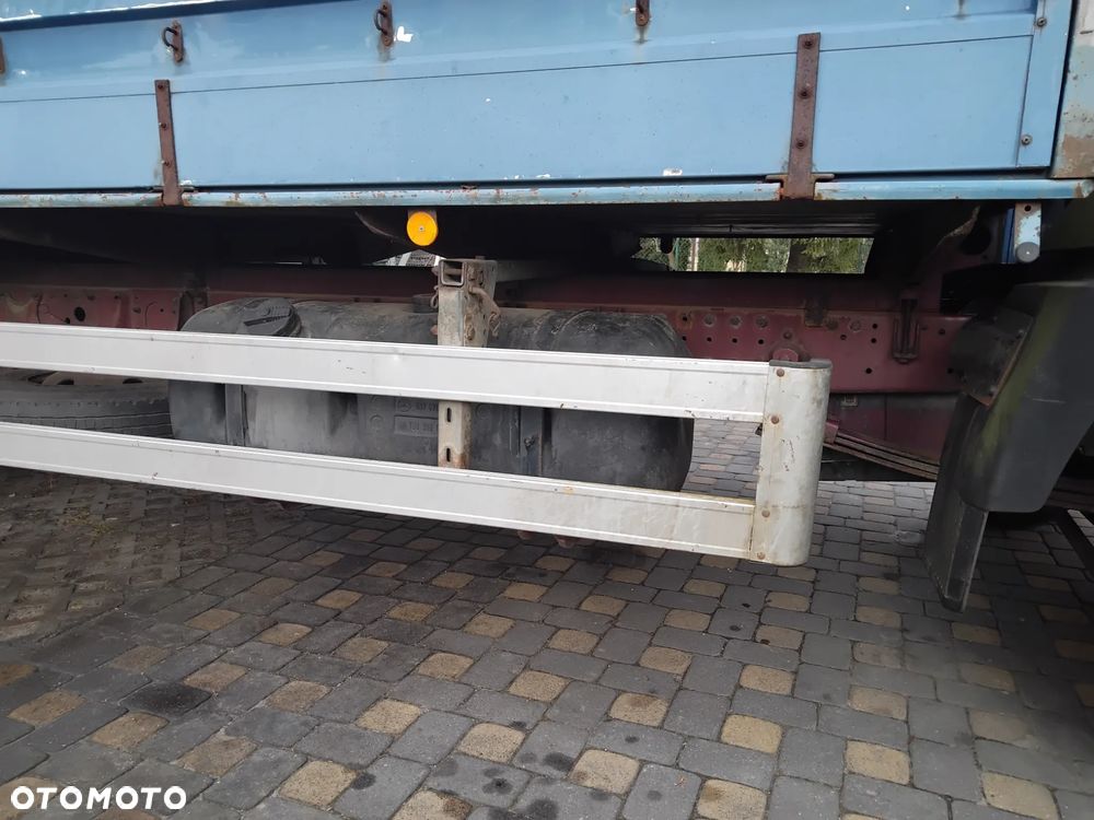 Mercedes-Benz 814 - 6