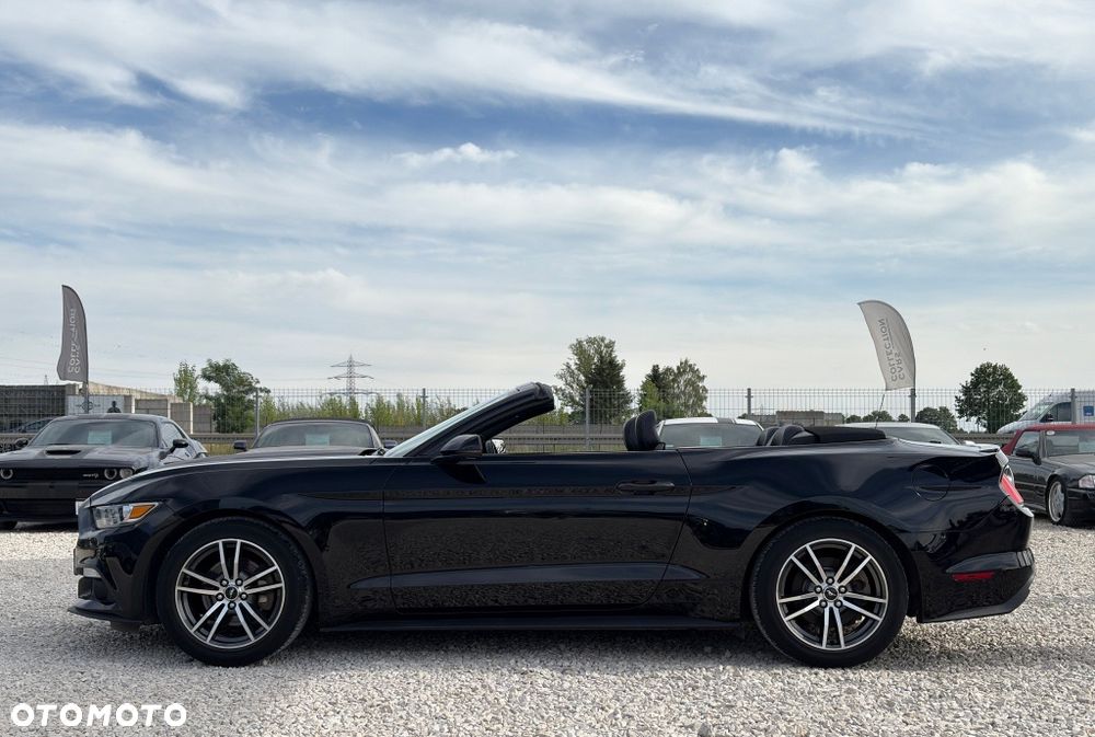 Ford Mustang - 26