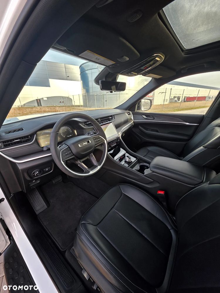 Jeep Grand Cherokee - 15