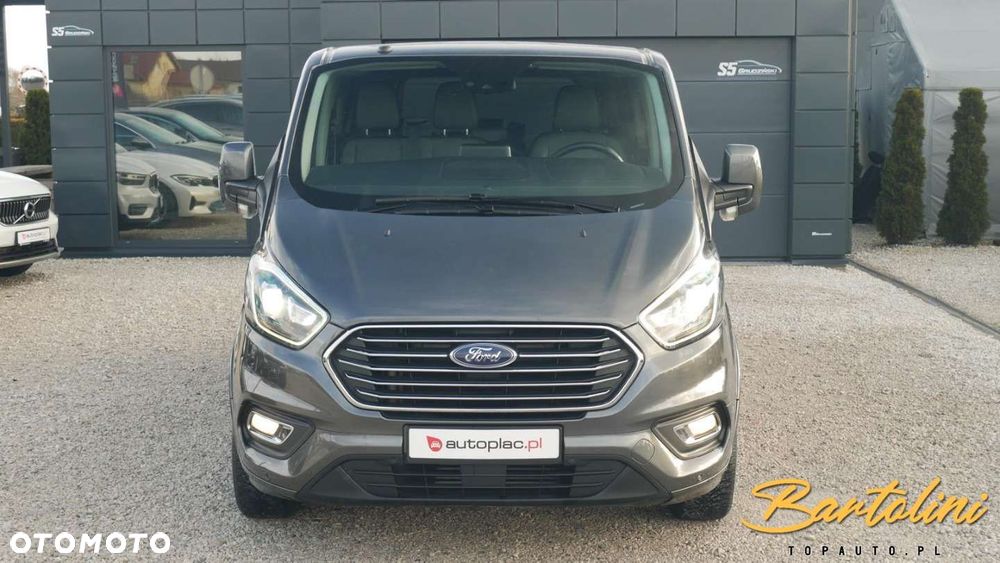 Ford Tourneo Custom - 4
