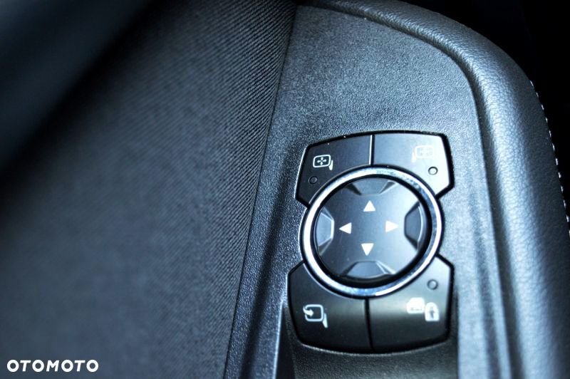 Ford S-Max - 29