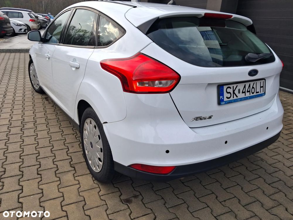 Ford Focus 1.5 TDCi Trend ECOnetic ASS - 4